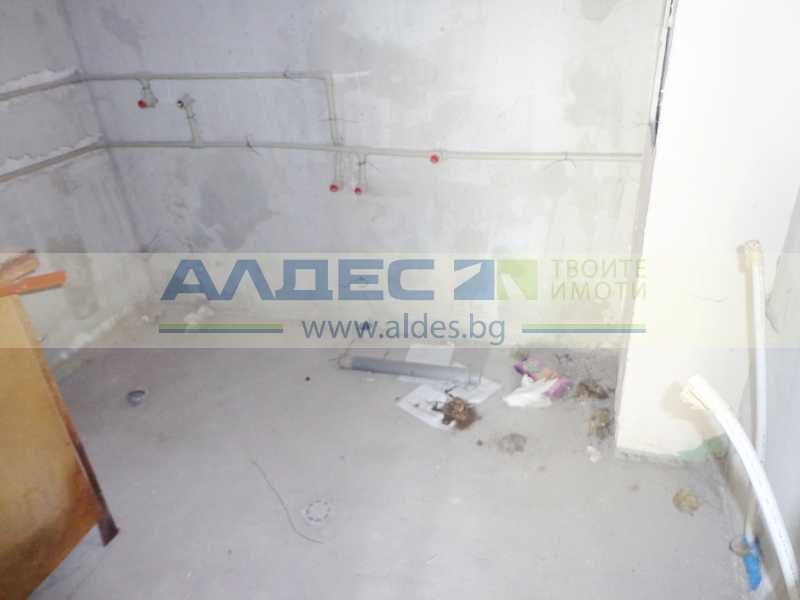 Тухлен двустаен ап. в Павлово до бул. Цар Борис III !