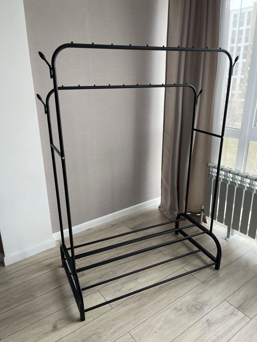 Вешалка напольная (металл)