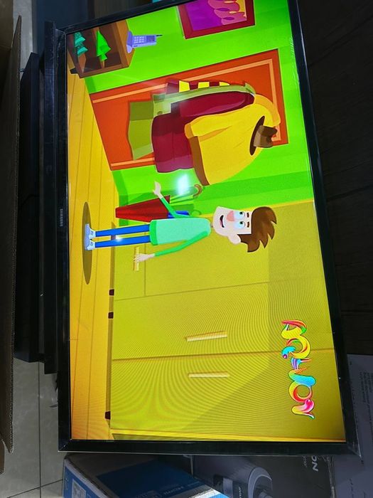 TV 32 Samsung original bez smart