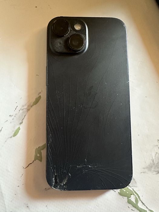 Iphone 15   128гб