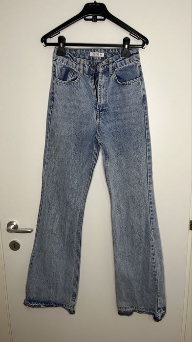 Blugi albastrii cu talie inalta