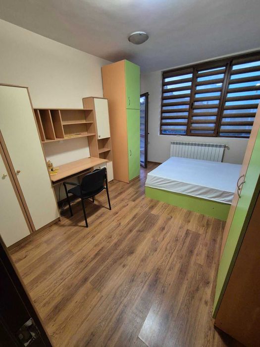 Дава се под наем Четиристаен апартамент в Плевен, Широк център - 74 кв.м за 408 € - Снимка #9