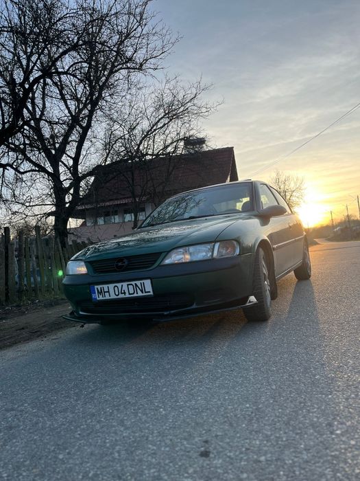 Vând/schimb opel vectra b