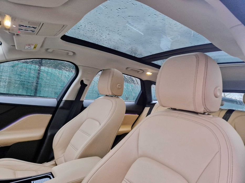 JAGUAR F-PACE 2018
