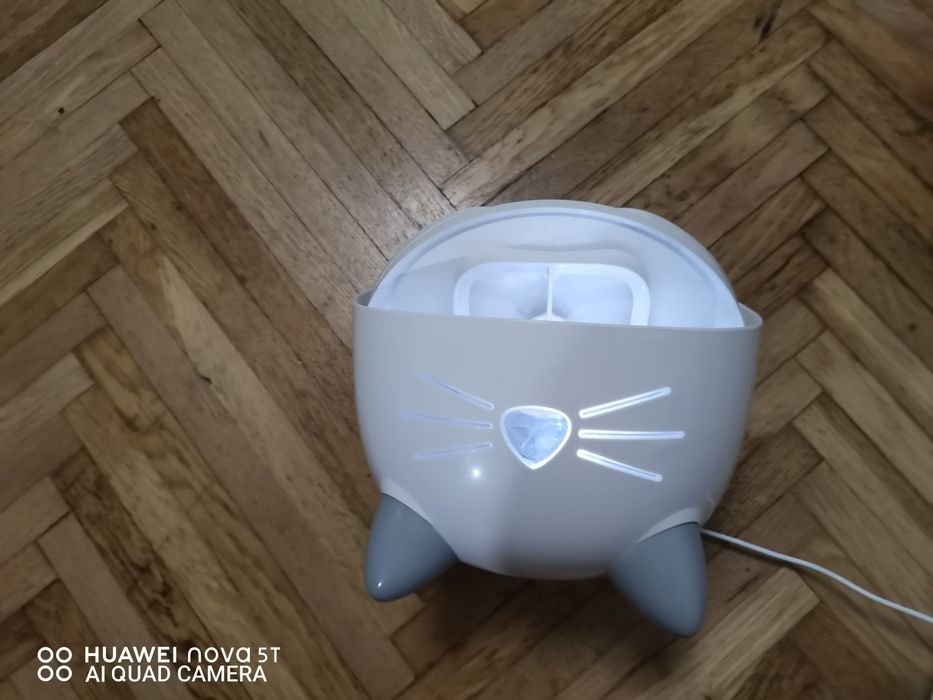 Fântână pt pisici Pixi
