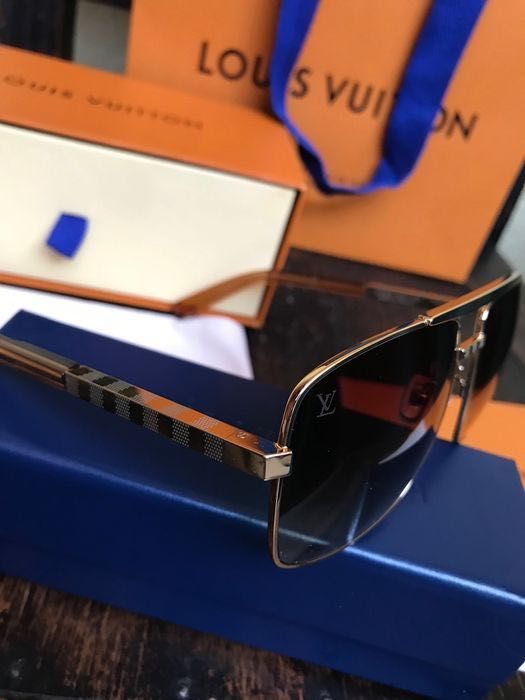 Ochelari de soare Louis Vuitton aurii Attitude Gold originali