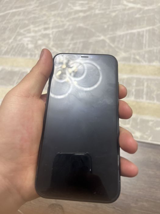 Продам Айфон хр Iphone xr