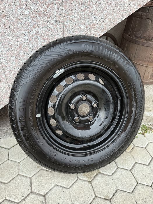 Резервна Гума + Нормална гума с джанта        (чисто нови са и двете)