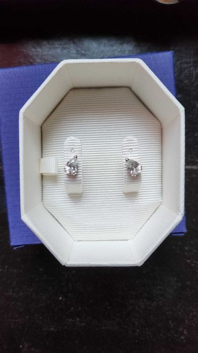 Swarovski бижута