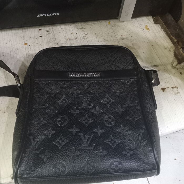 Продам Барсетку срочно