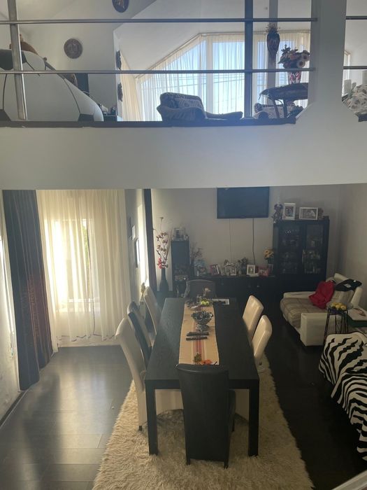 Casa si teren de vanzare