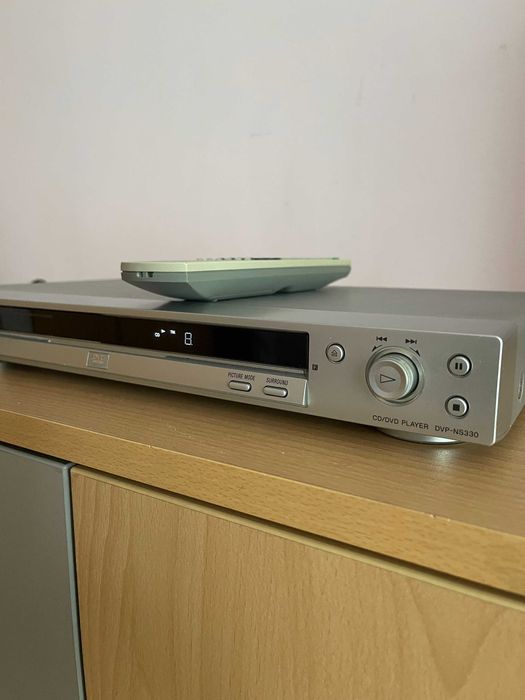 Аудиосистема – ресийвър Philips и CD/DVD Sony