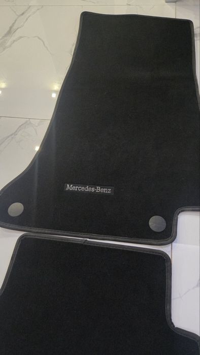 Оригинални  стелки за мерцедес Ц- класа 2017г