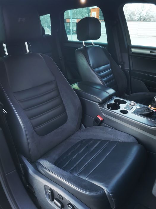 VW Touareg 2xR-line Facelift V6 3.0 TDI