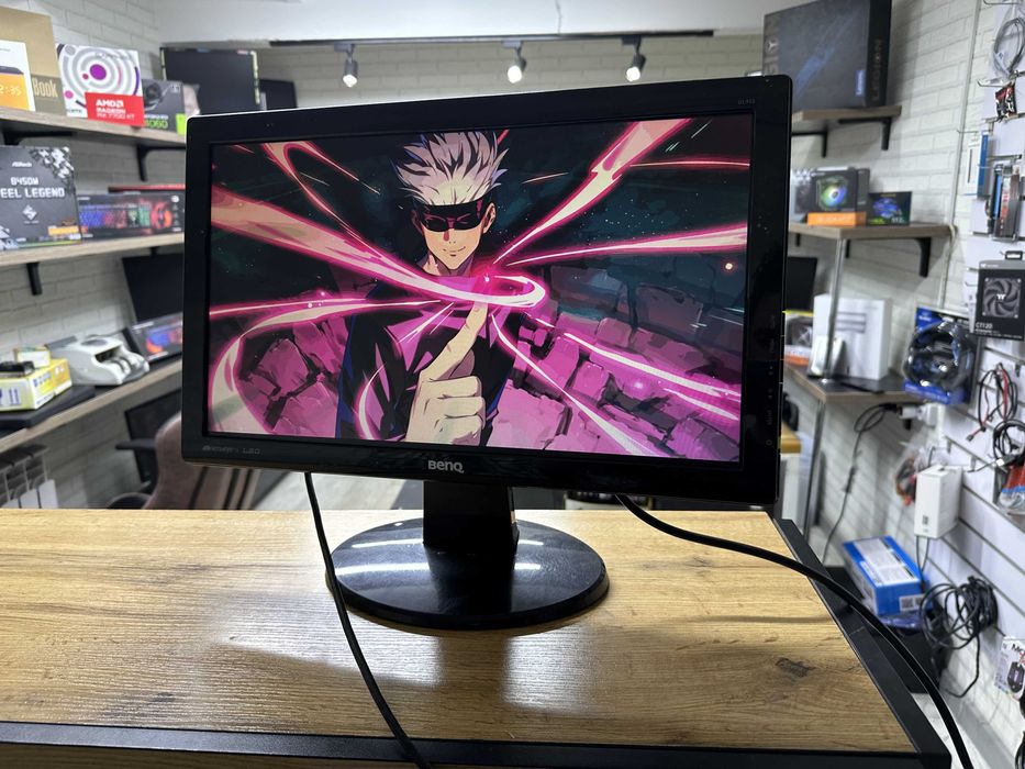 Монитор 19 дюймов в отличном состоянии