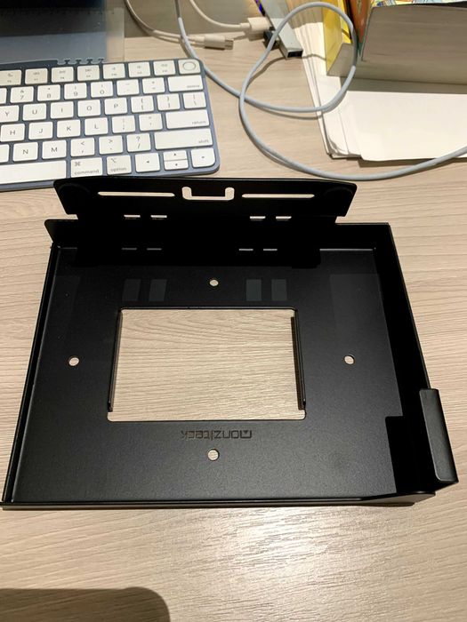 Кронштейн на стену для PS5 Original/Slim/Pro