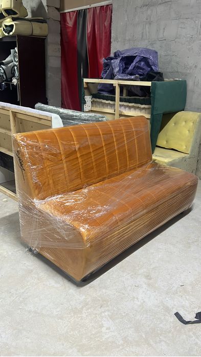 Диван для КАФЕ и на САЛОН КРАСОТЫ со Склада