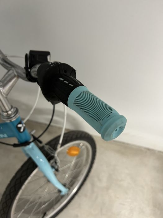 Продавам детски велосипед