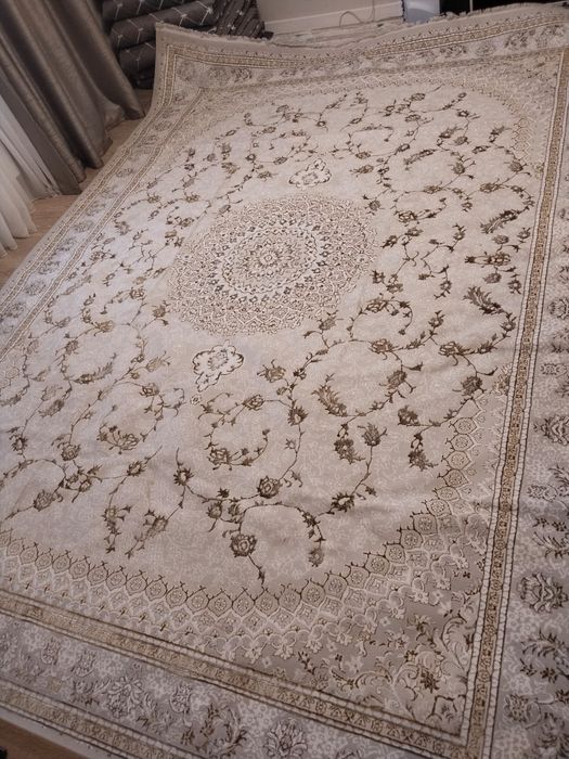 Новый светлый ковер 3х4