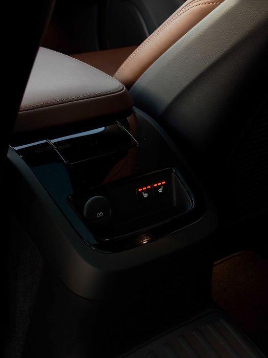 Volvo V60 2.0 T6 AWD Plug-In Hybrid 253 CP