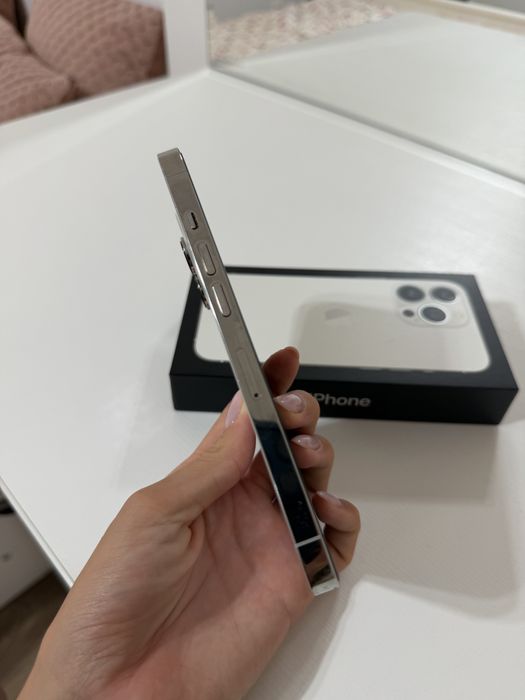 Vand iPhone 13 Pro 256 GB, ALB