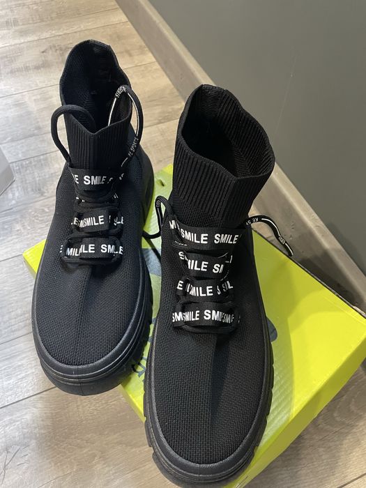 Женски черни боти