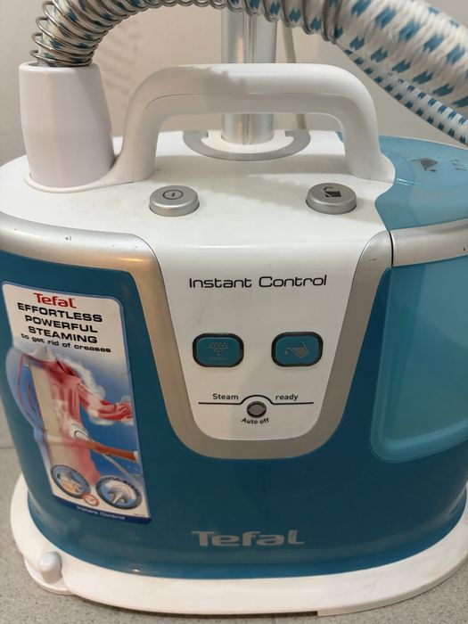 Вертикална парова ютия Tefal Instant Control
