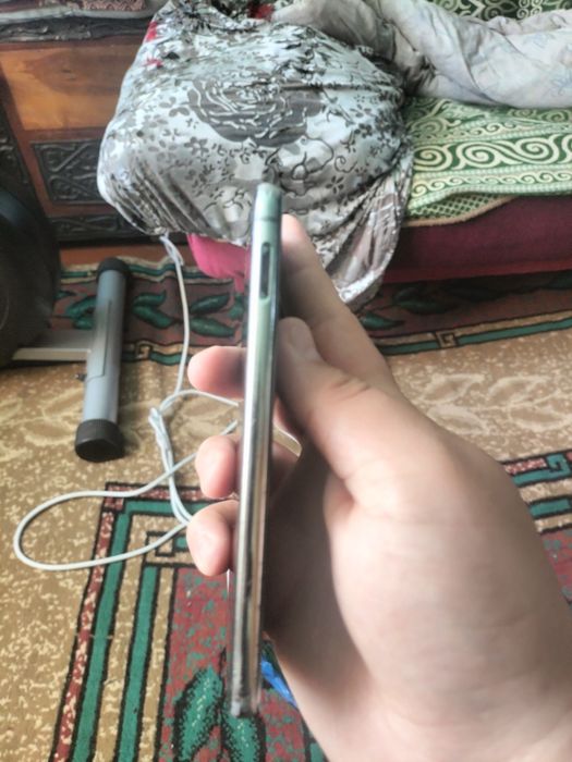 Самсунг с10е 128гб