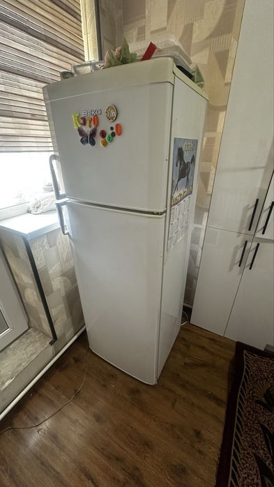 продам холодильник