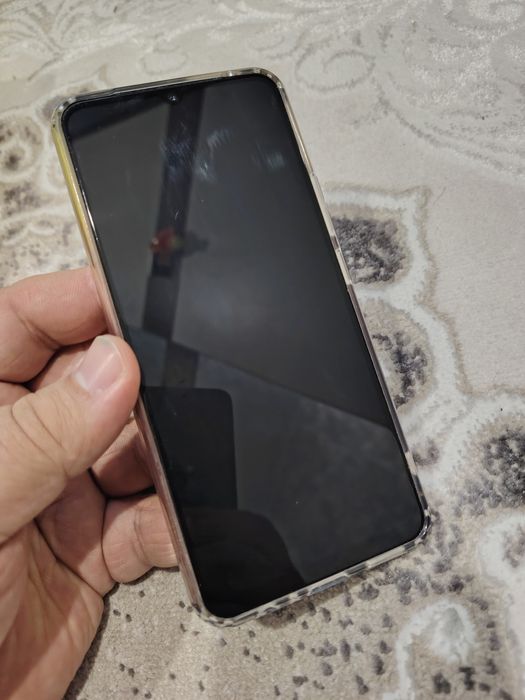 VIVO V21E смартфон