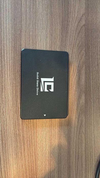 SSD 256 Gb SATA б\у