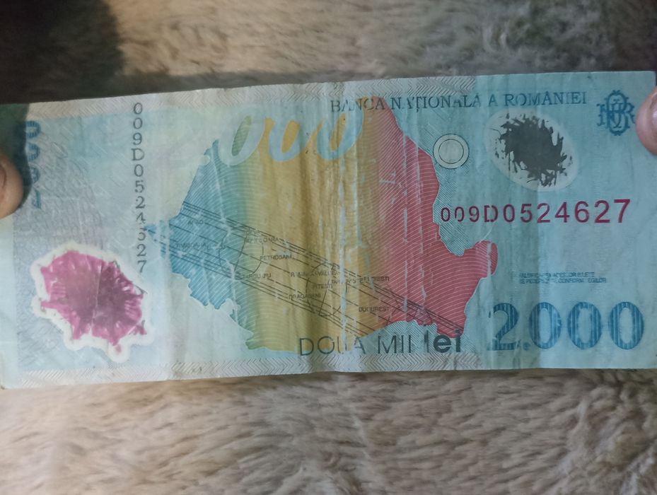 Bani vechii  2000 lei