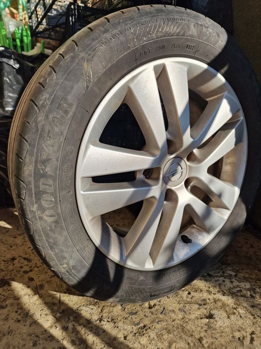 Джанти Opel 16" с гуми Goodyear 205 55 16 DOT 2022