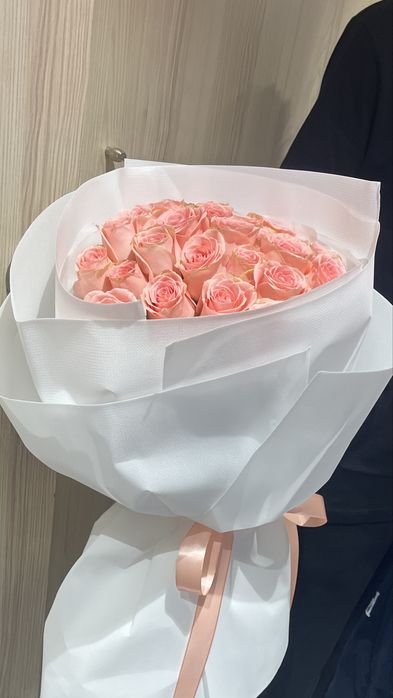 розы розовые 35 шт