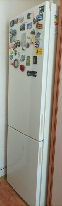 Холодильник Samsung
