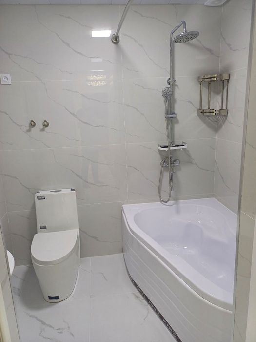 Gagarinda 3x xonali uy sotiladi.