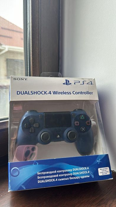 продается срочно джойстик (геймпад)