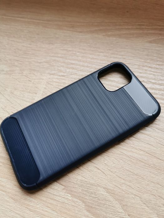 Кейсове Nillkin и други за iPhone 11