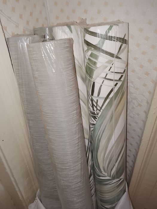 Обои метровые продам