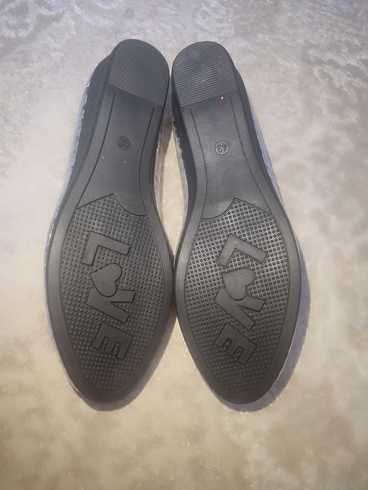 Продам туфли 43 размер