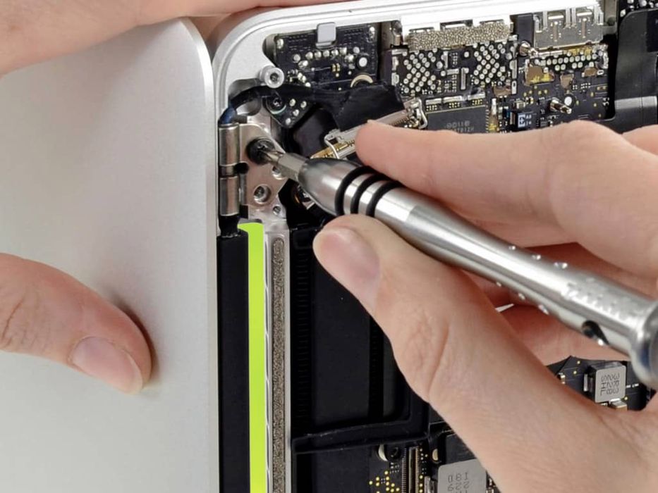 Ремонт Mac Book, замена Экранов Mac Book Air