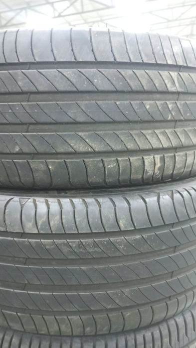 265/35/22 привозной шины