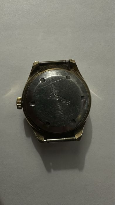 Наручные женские часы