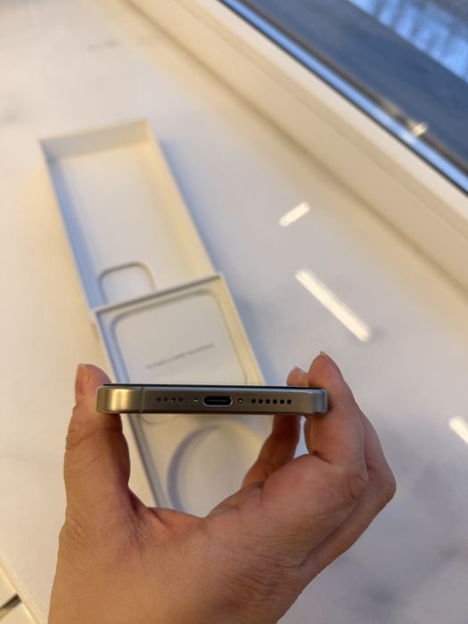 Продам Iphone 15 pro max