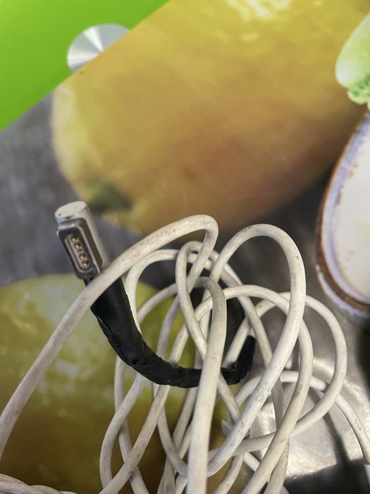 Зарядни Apple macbook