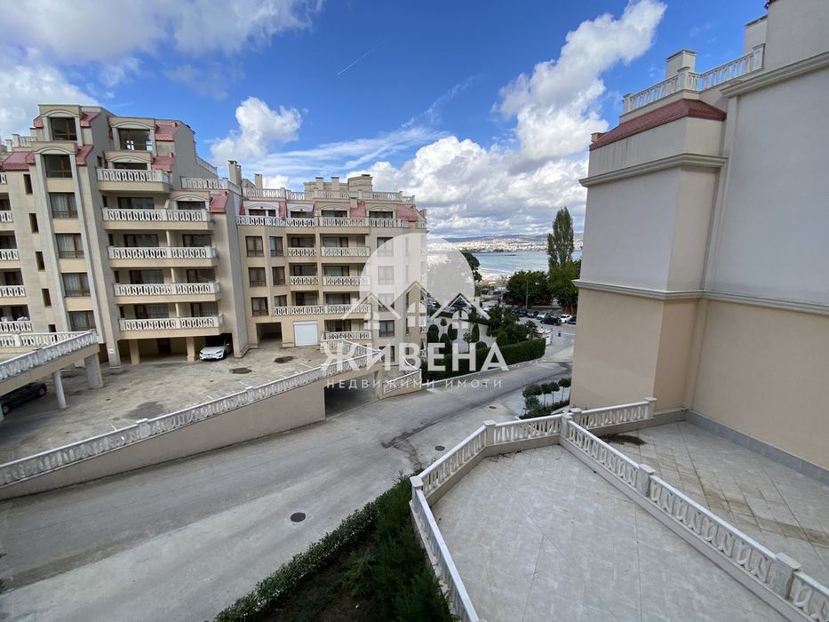 Голям обзаведен 2-стаен апартамент, кв. Аспарухово, 106 кв.м