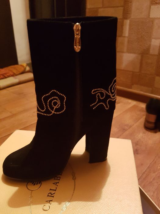 Продаю сапоги женские