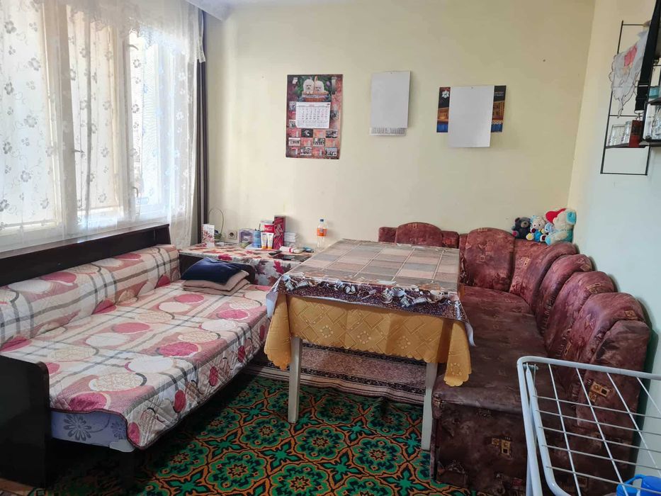 Продава се Двустаен апартамент в Плевен, 9-ти квартал - 52 кв.м за 1779 €/кв.м - Снимка #1