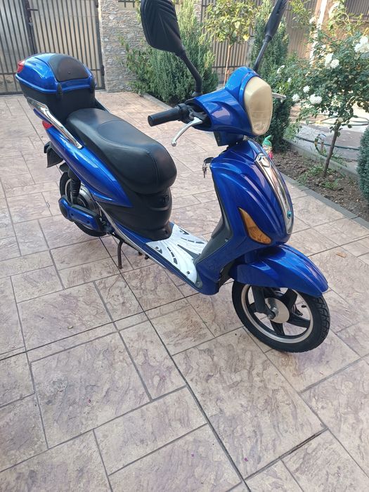 Scuter electric.