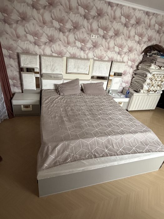 продам гарнитур в хорошем состоянии